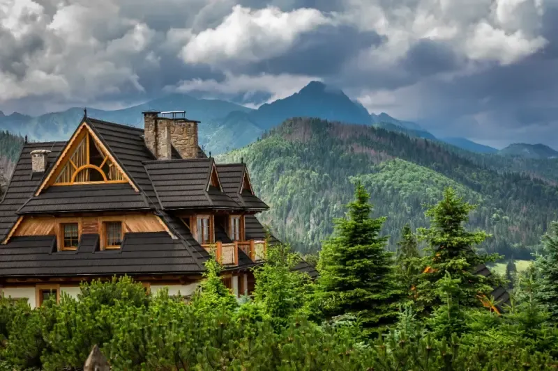 Noclegi z widokiem na Tatry dla miłośników górskich przygód: Propozycje dla entuzjastów turystyki górskiej
